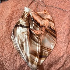 Cropped v shirt